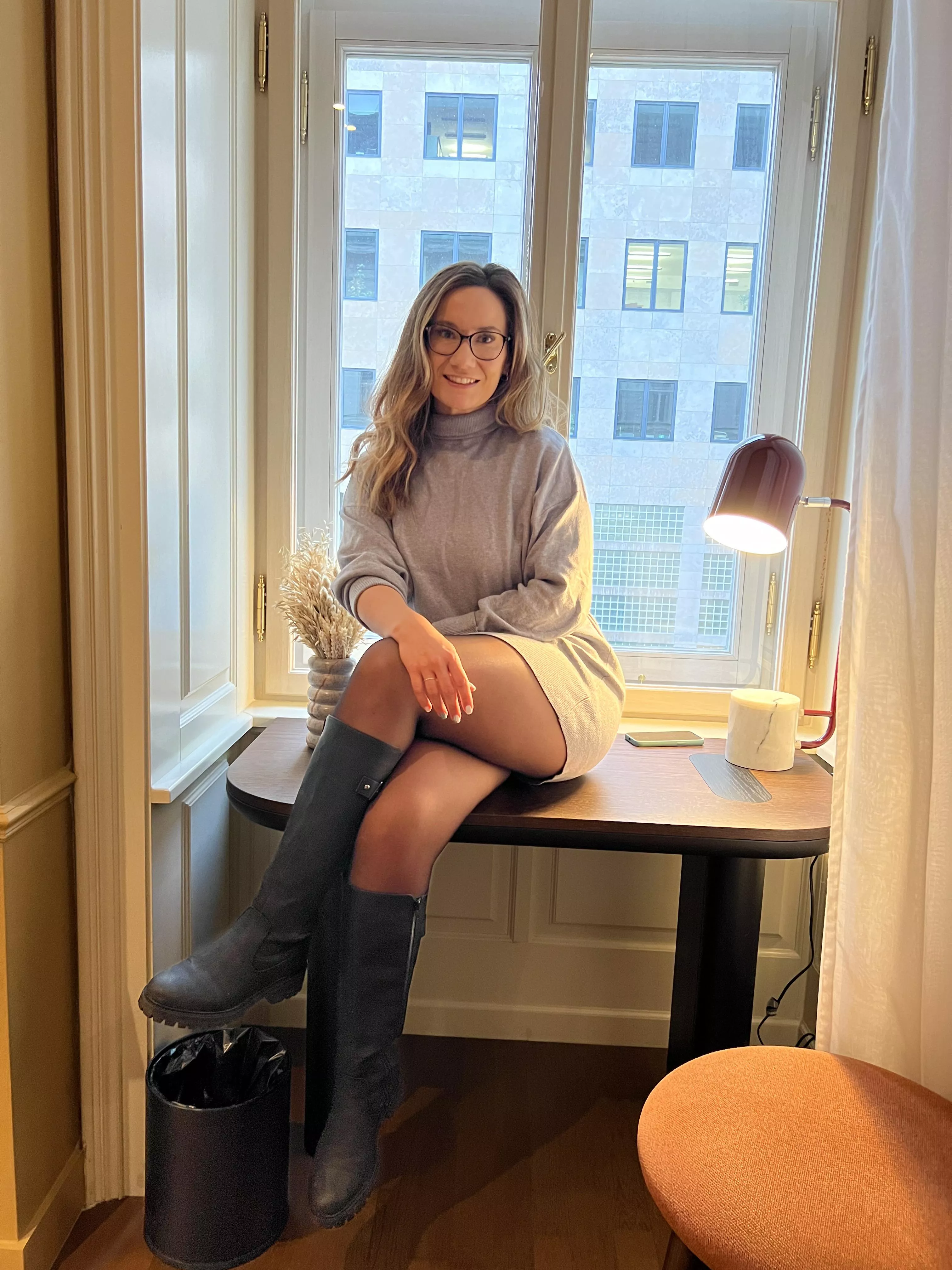 Legs and nylons posted by Daisy_runs