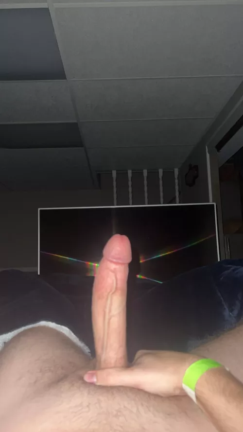 Looking for a hot MILF by Head_Inspector_6014