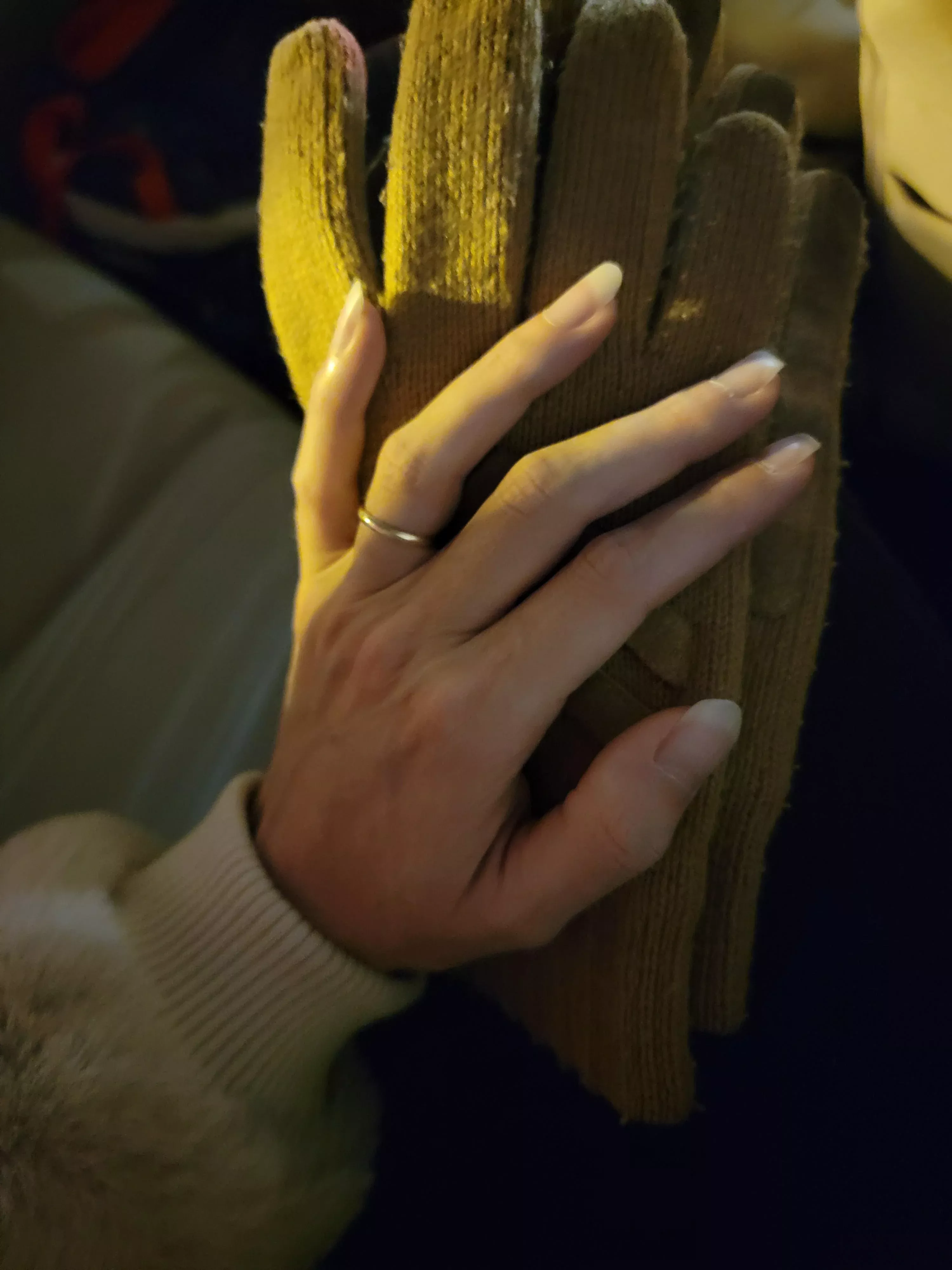 Slipped the glove off posted by Paintedinyourhand