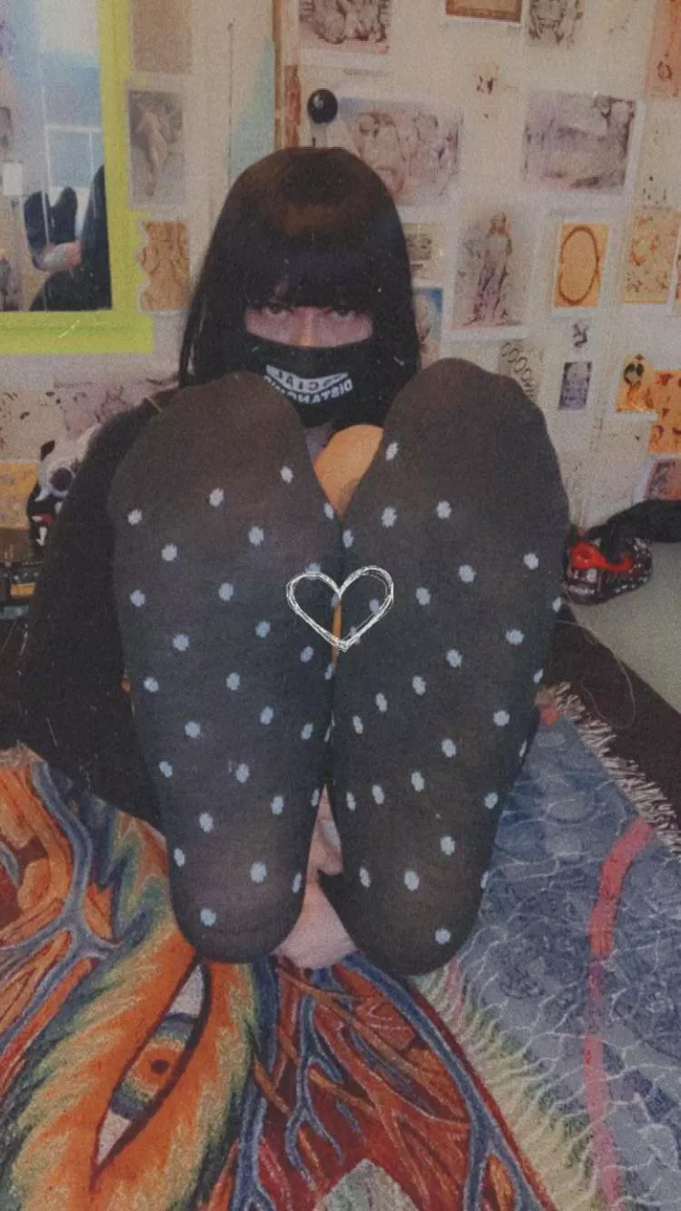 Target practice 🖤 posted by LiliVidhi