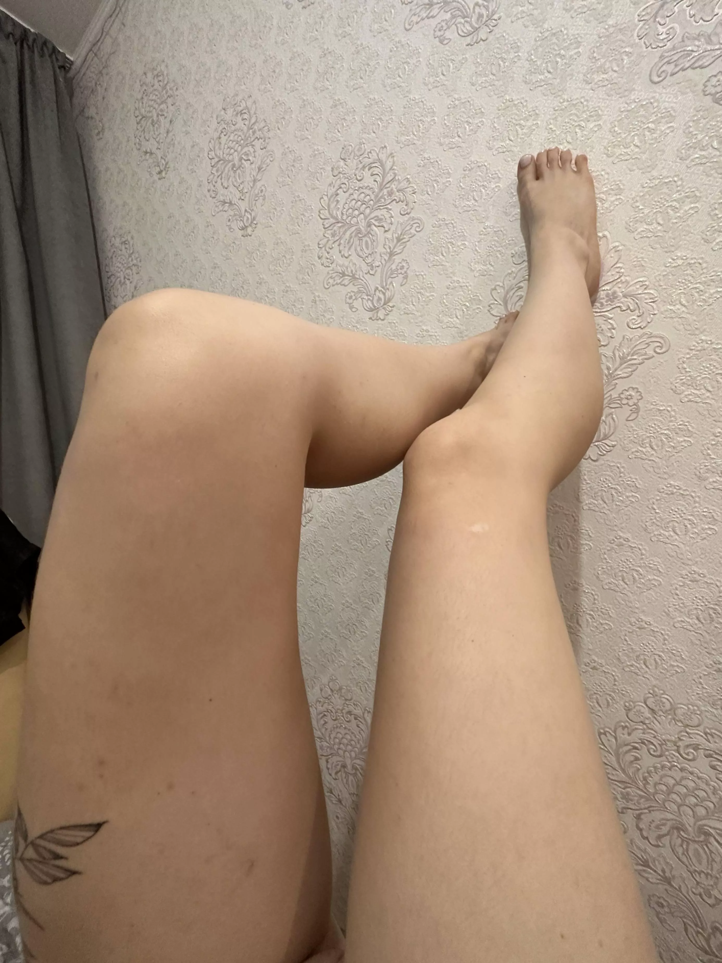 This is probably my favorite picture of myself. Great angle, don't ya think? 😉 posted by Wellfrap92