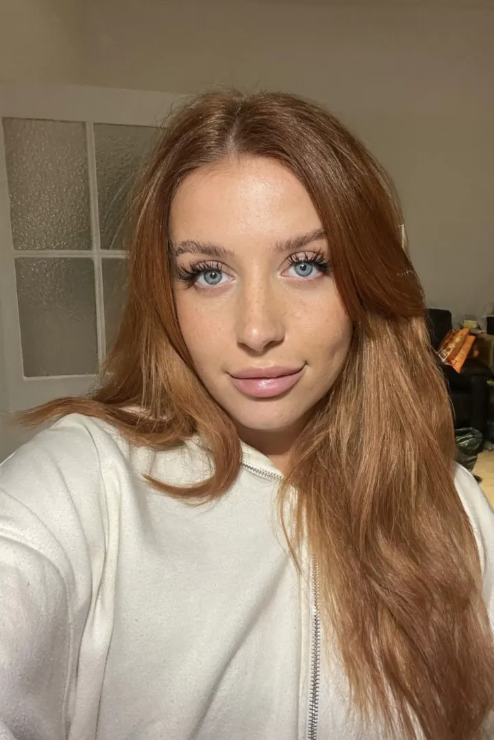 feeling cute and sexy today posted by Douttpv26