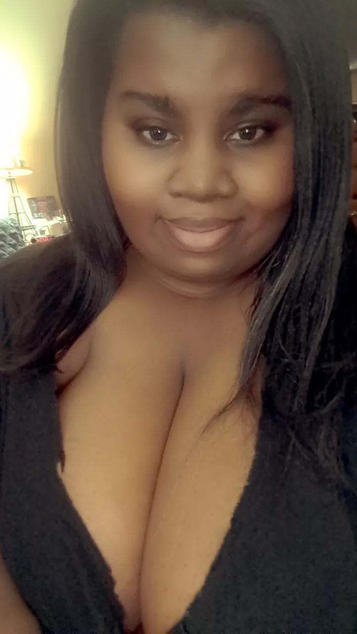 Happy Friday Night! posted by Tiny012