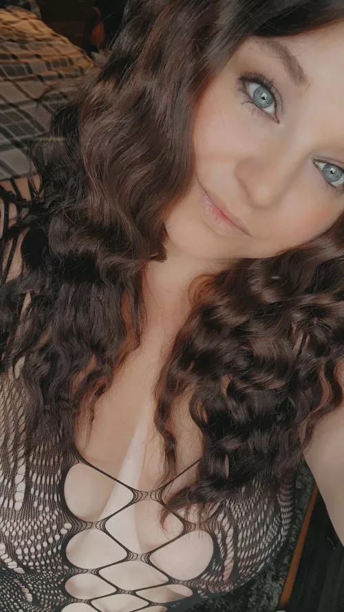 Hello 😊 by blueeyedginger92