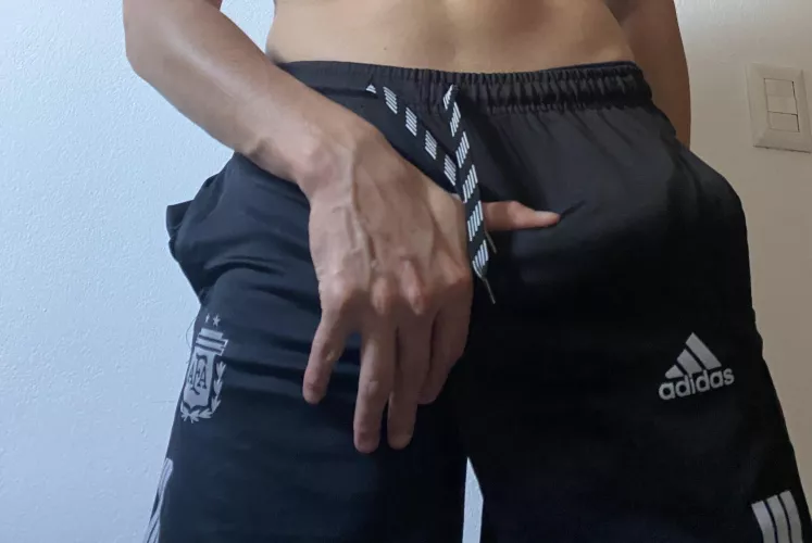 I need more friends to swap nudes with. by ImScotty98