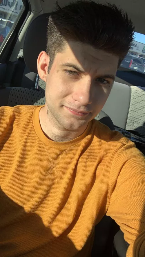 Life is in a dull spot, the time is flying too fast, returning to my Twink era, to try to make my Youth last. A poem 😂 by TitleSalty6489