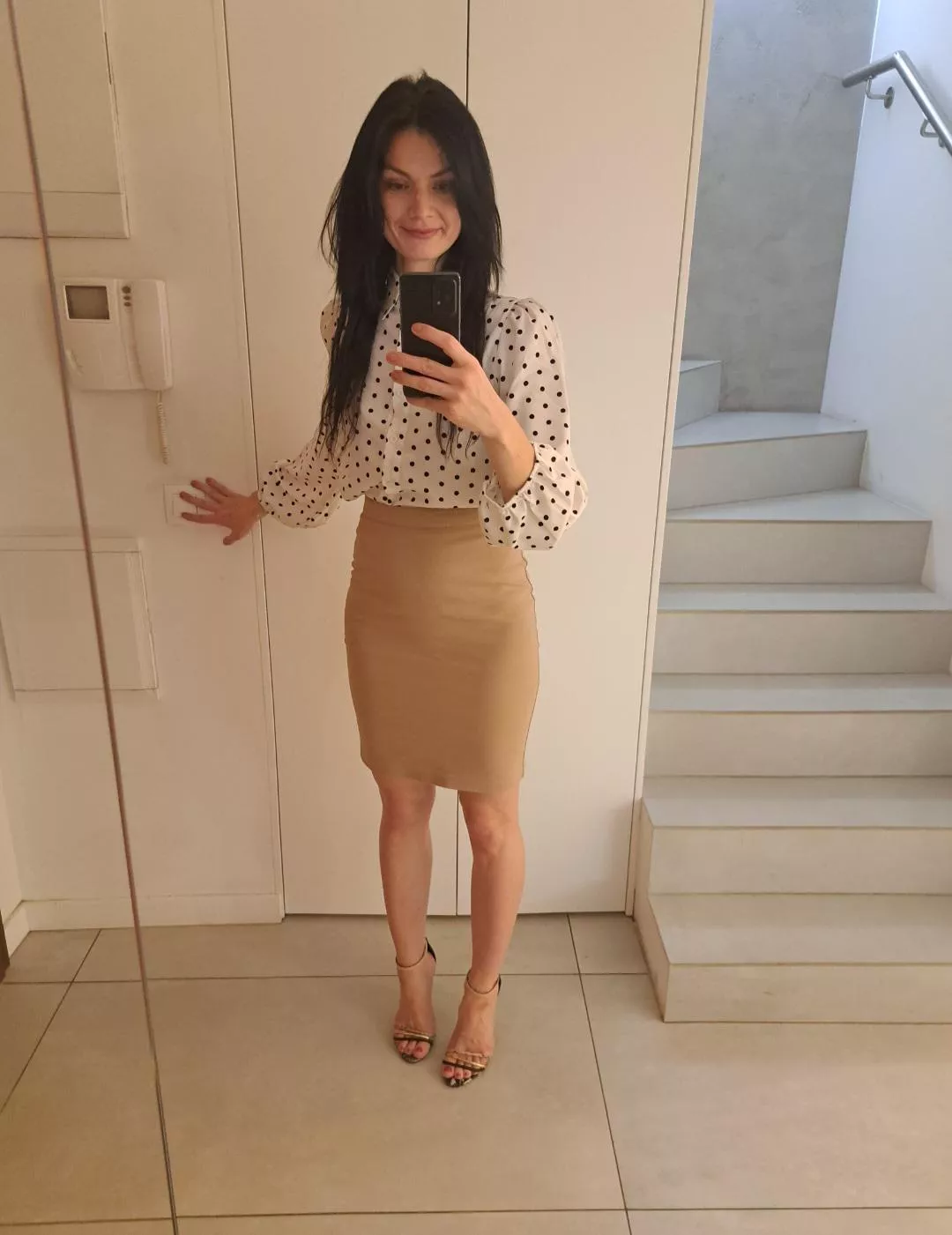 Meet me at the office...36 y/o posted by MartaPeonly