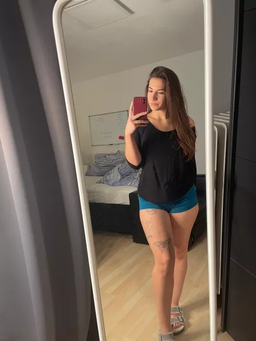 omw to the next legday by sweetlikehannah