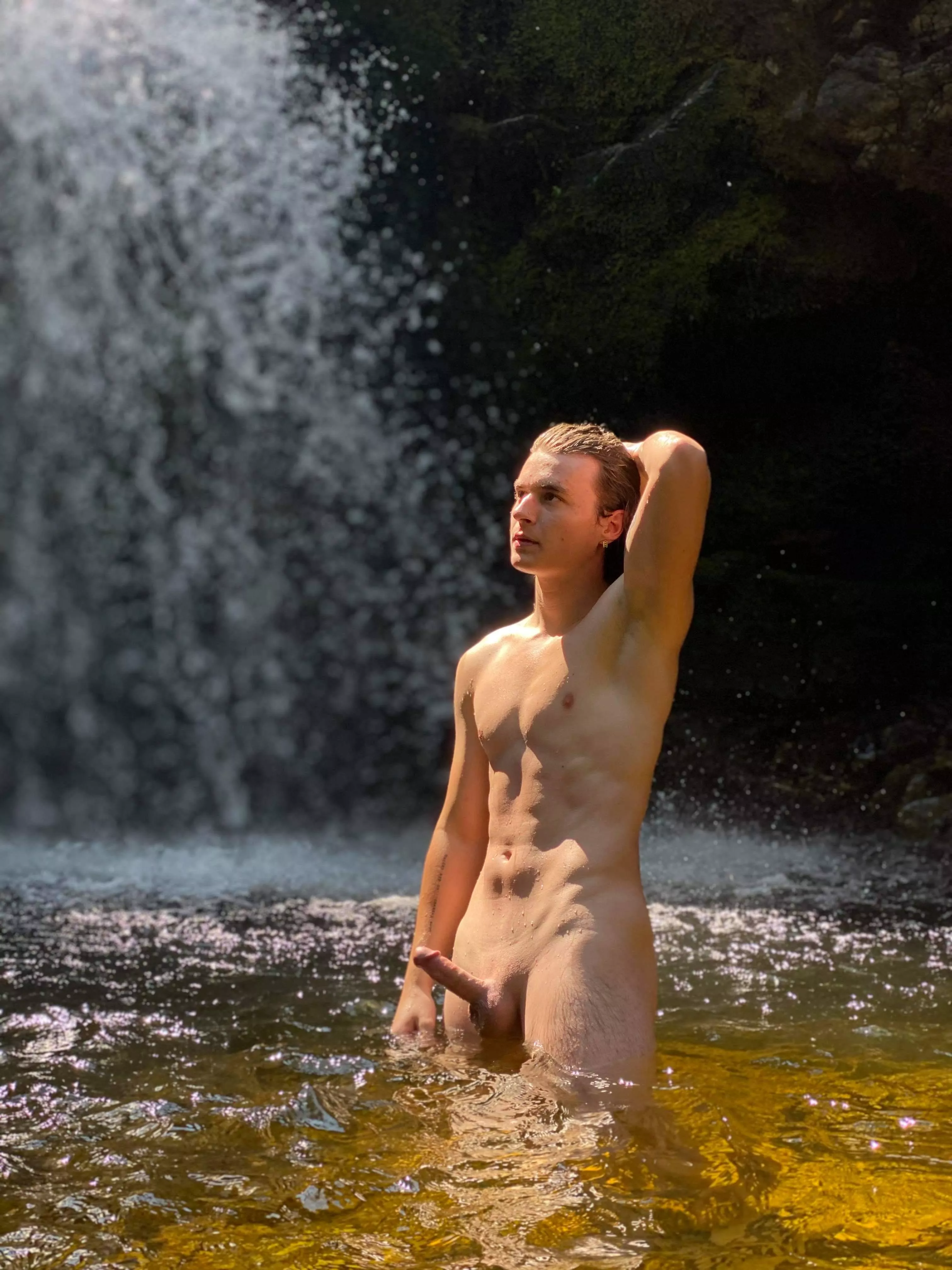 out in the open 👀🧡 posted by trulynyxolotl