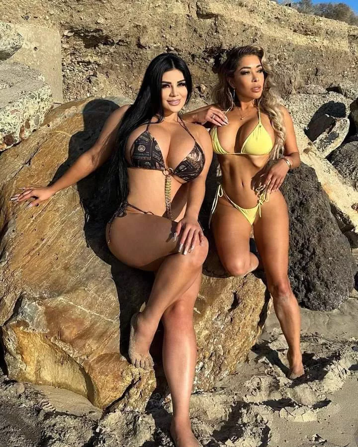 Pick a bikini posted by Chaturbater1