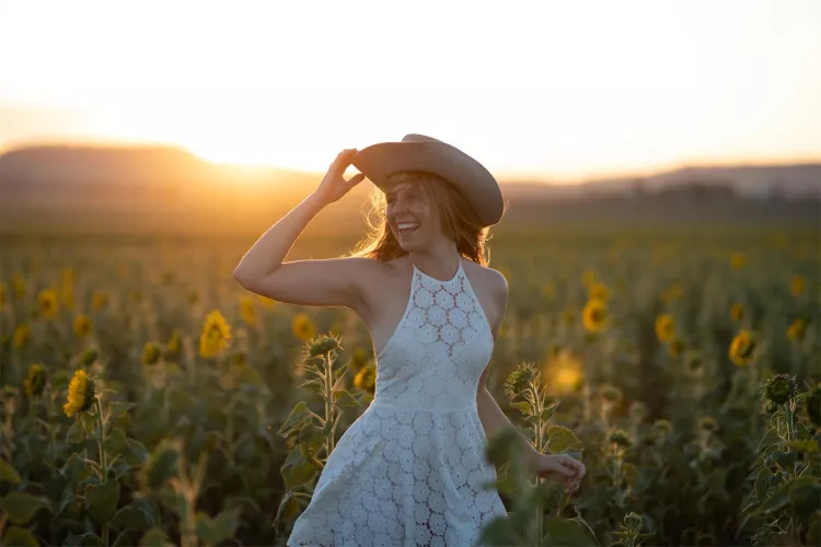 Sundress, sunset and sunflowers by Rileyjademodel