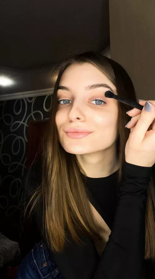 These wide hips are ready for some punding action, you down for some by Kawaiisurose