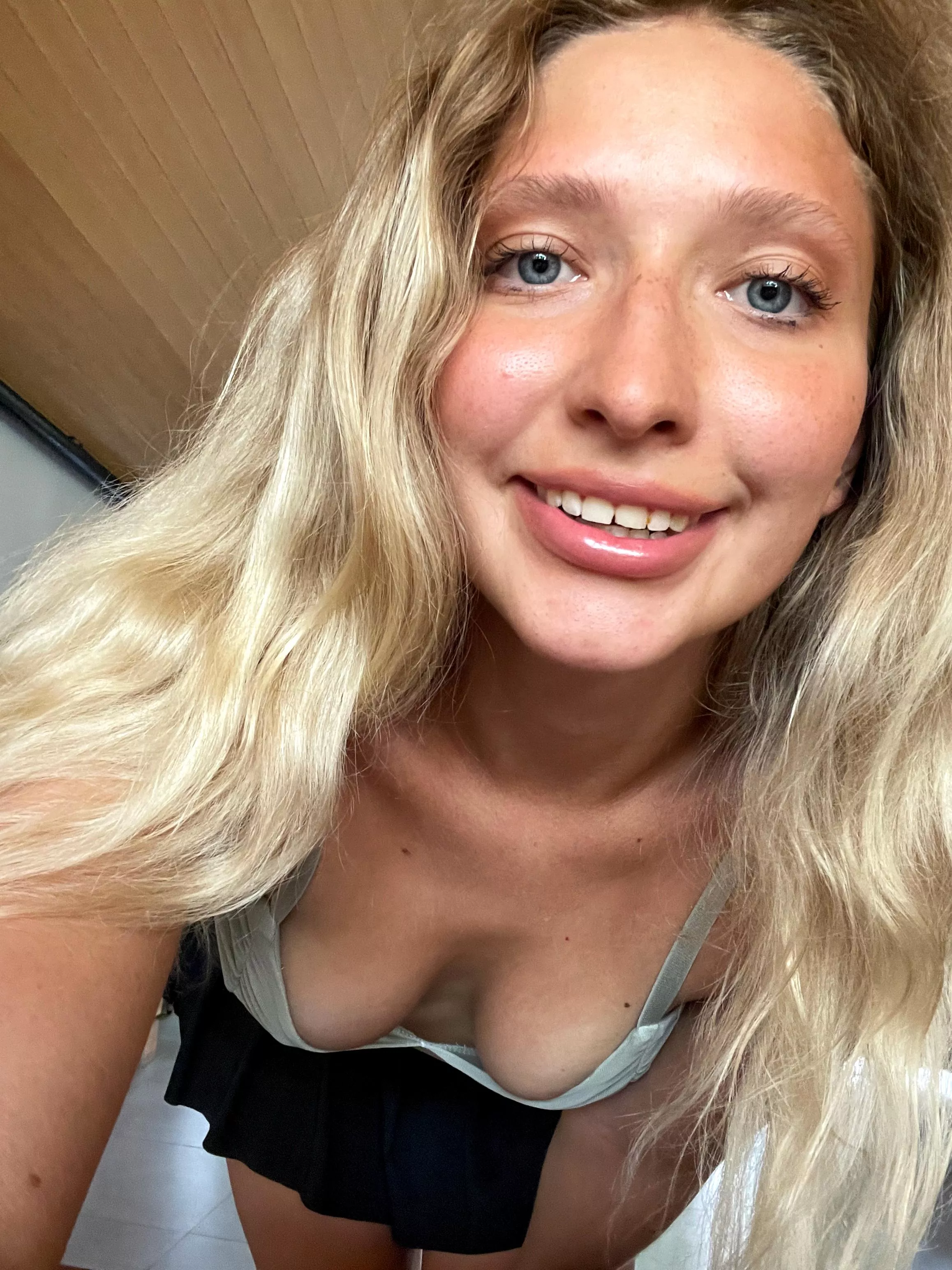 This is what my friend apparently saw when I was trying to explain him something posted by Kkeysi