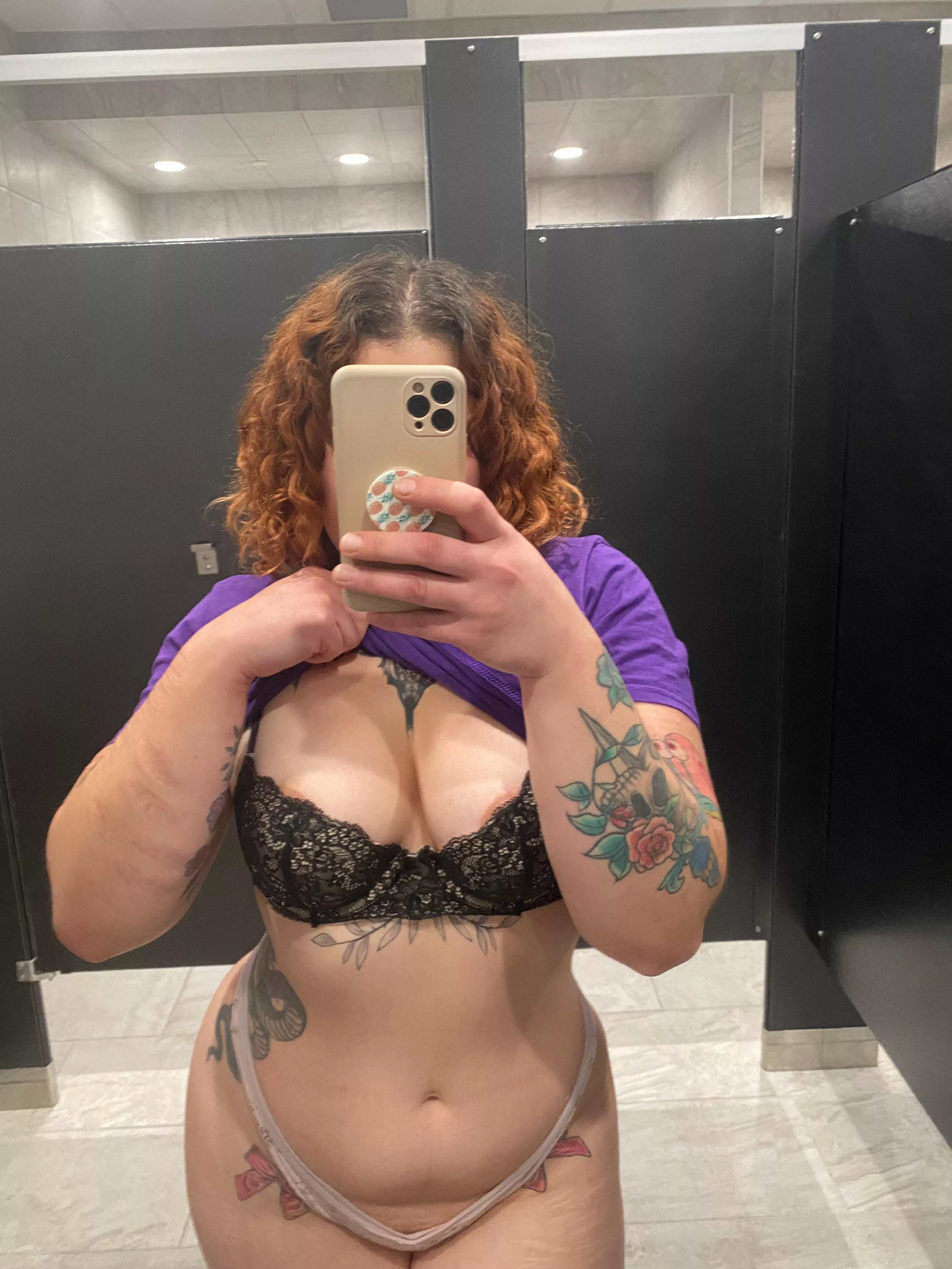 Wanna get naughty at the gym?(f) posted by Pinkpixiedoll