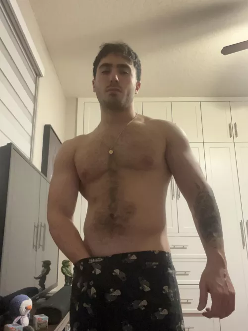 Who can help me cum? by peptid3god