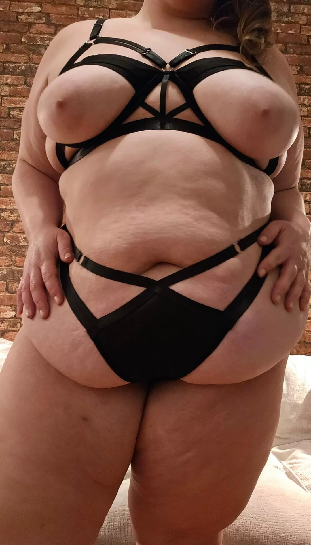 Wish you were here : I need to smother you posted by EvaRose_Kiss