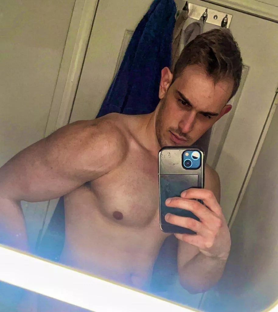 Would you let me fuck you as hard as I want? (i’m very rough) posted by AlejandraRose03