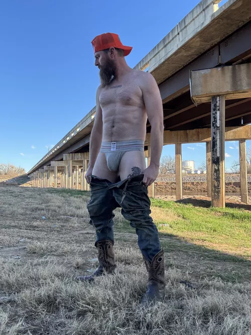 Do we like jocked-up blue collar dads here? by veritasok