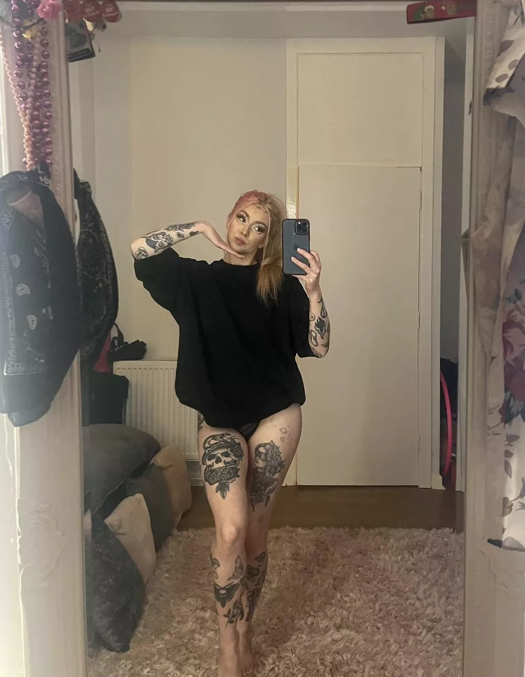 Feeling good posted by Nicvictoriaxx