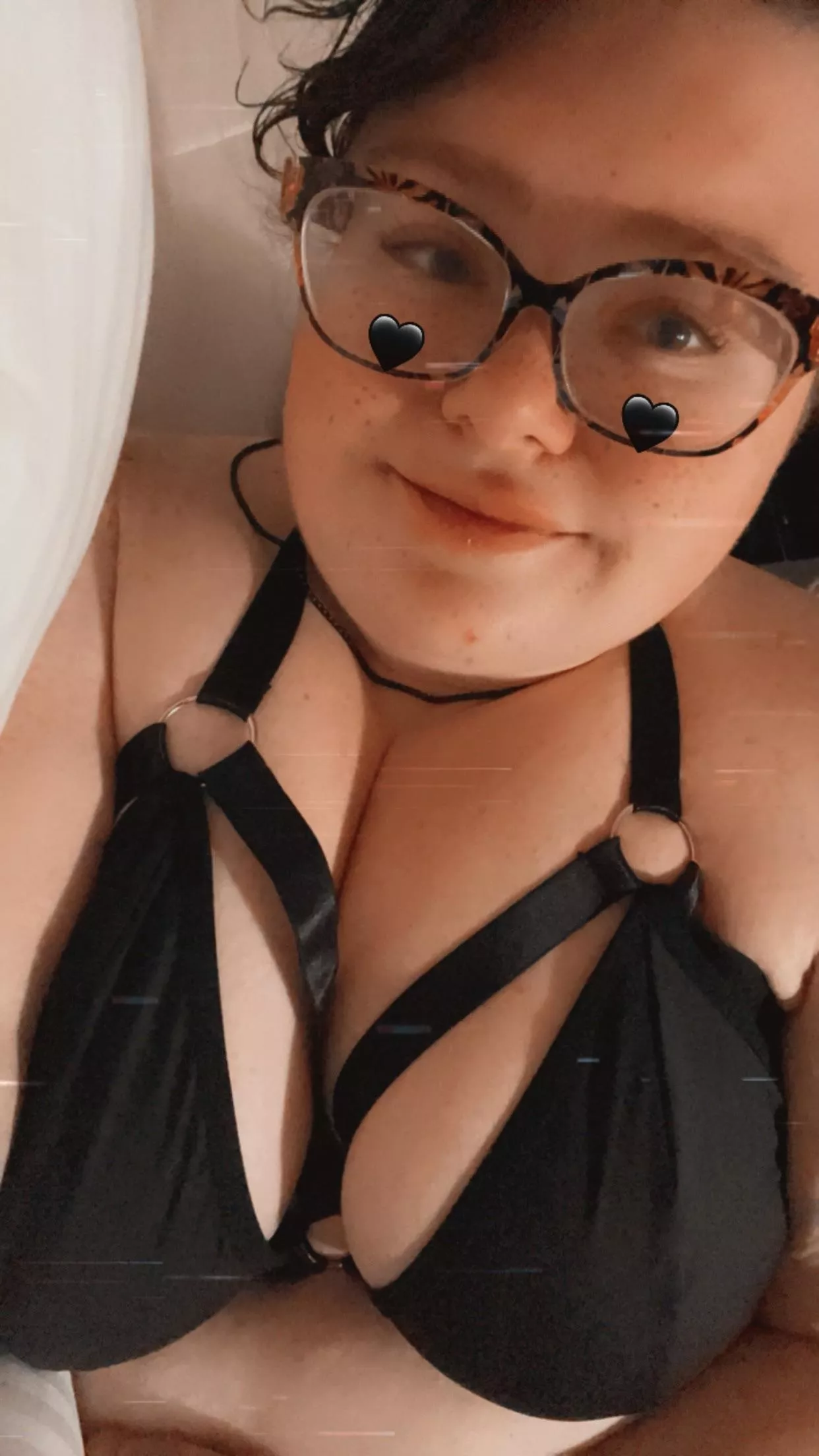 Feeling like making bad decisions tonight posted by perfectlyme9123