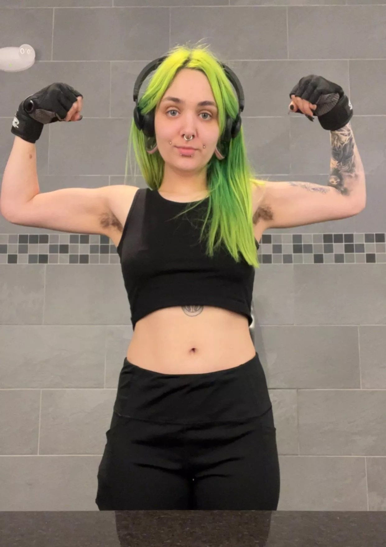 I bet you’d cum instantly if you saw my hairy pits at the gym posted by justsmokeandsleep