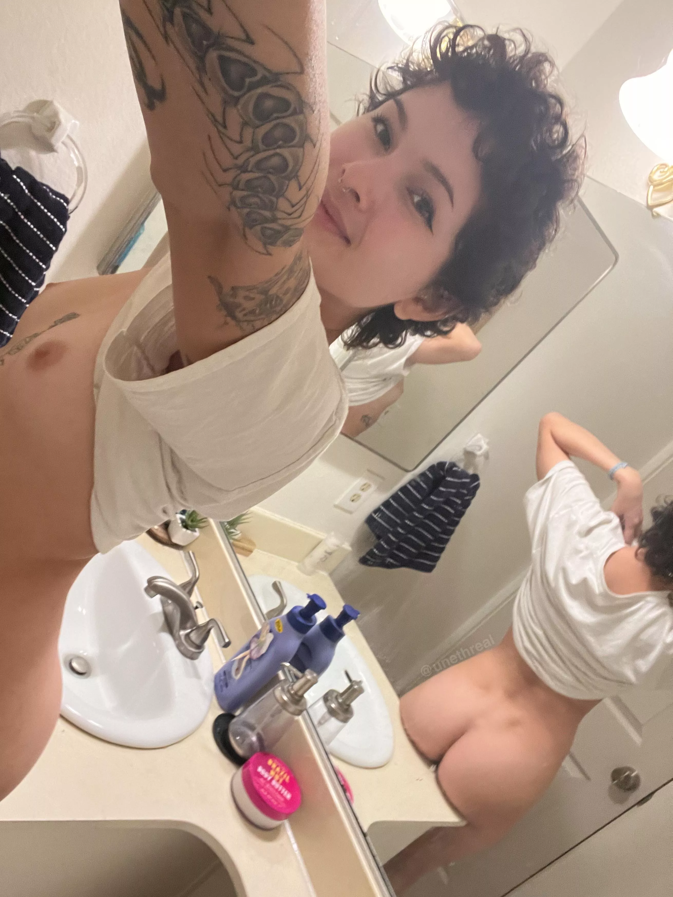 I wasn’t a boi before cancer, but they say chemo changes people (; posted by unethreal