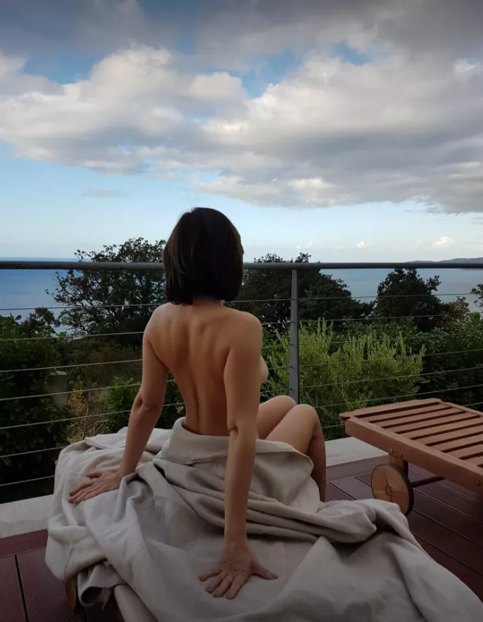 Imagine waking up with this view... posted by IceAggravating4163