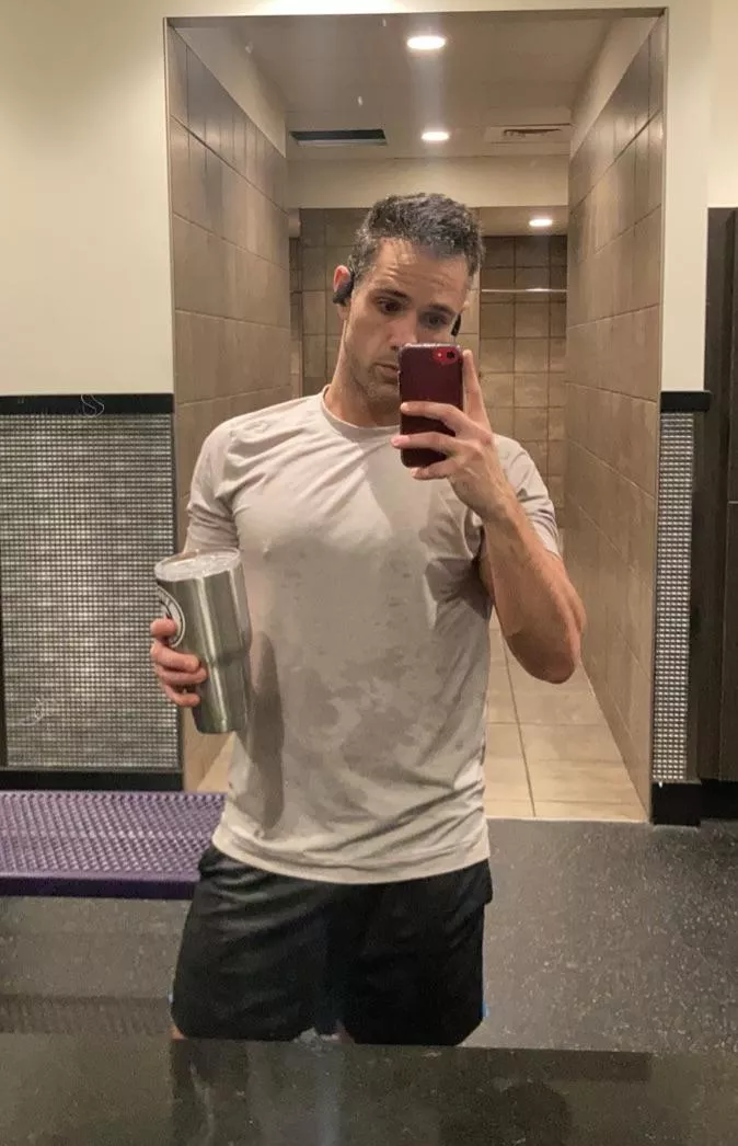 Just a sweaty, unfiltered pic bc I haven’t posted in many moons posted by Ill-Pin-4283