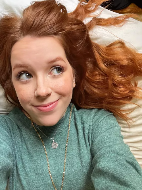 Just lying here thinking… 💕 [F] by snildeep