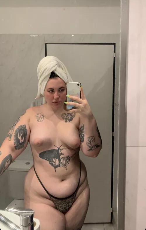 Let's go to bed by Micaminnx