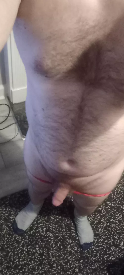 (M) 19 very self conscious, help me be more confident!! by Cian_Thompson