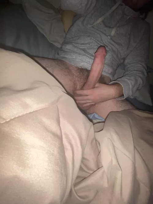 make me explode by thebigone995