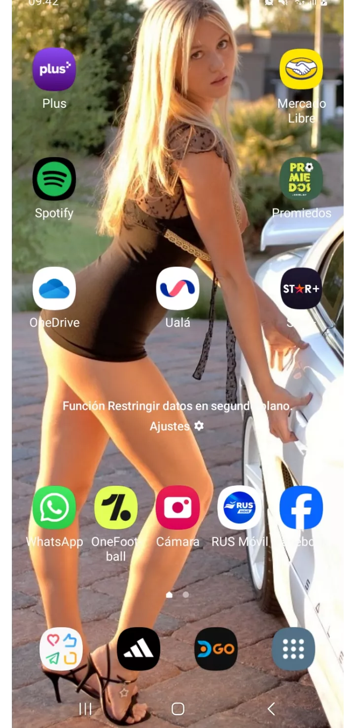 My wallpaper😍😋 posted by Fast-Assumption-7336