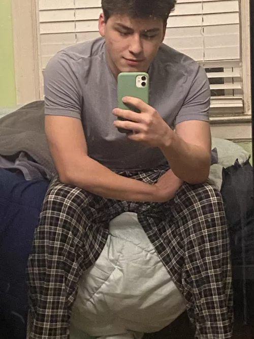 These are my favorite pajama pants by Lukraniom