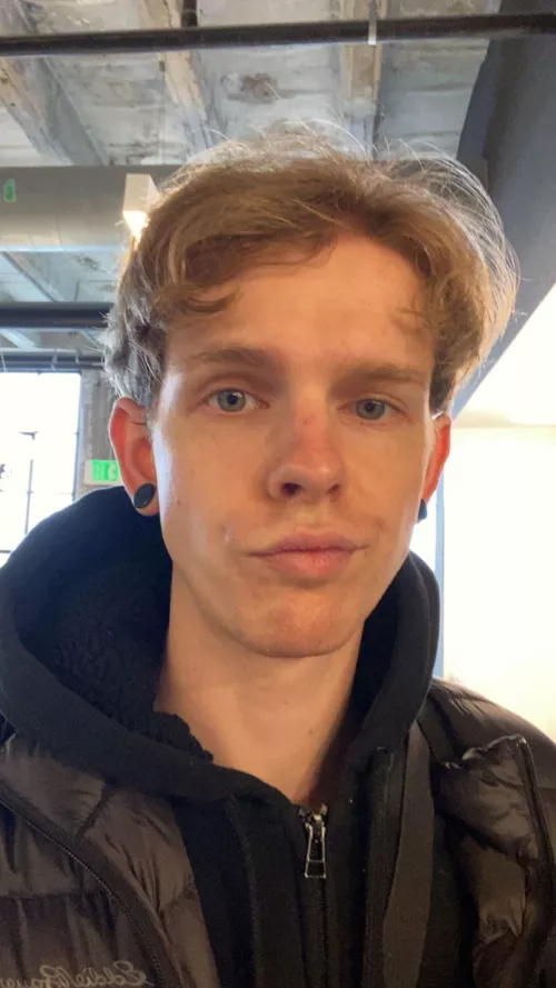 Weekend morning yoga ✅ Happy Sunday! by Gforce904