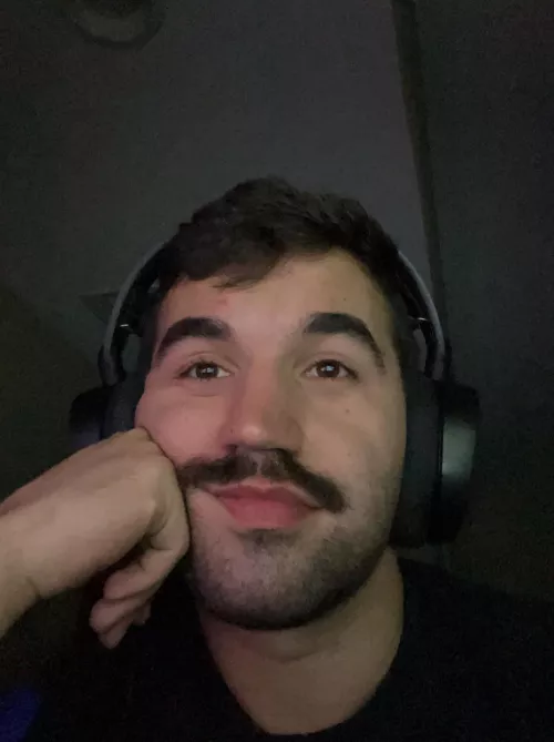 Where are the gamers at by Bedlounger