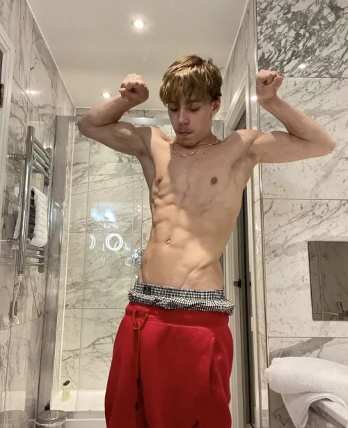 20 Uk owenmadinax looking for sluts no over 25 please send fsce when adding I want sluts only by Sudden_Brilliant1773