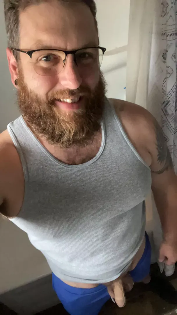 (40) oops something fell out of my shorts by Yourbigbearonlyfans