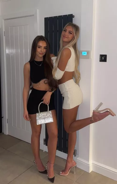 Black or white ? by round_plastic2