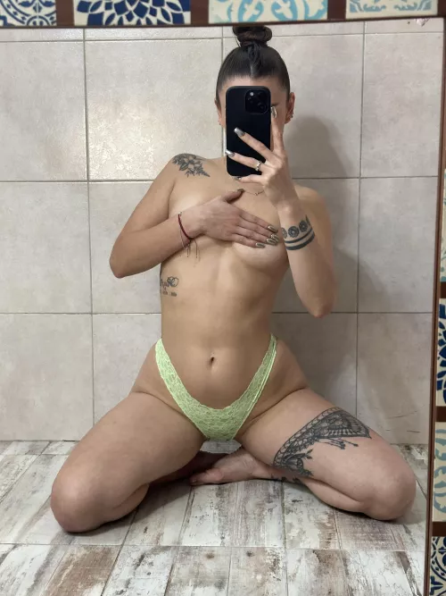 do older men think Im cute? I'm 19 and 4'11 by potatojadiex