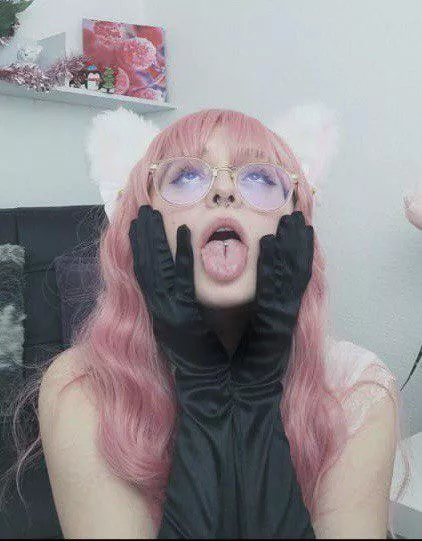 do older men think Im cute? posted by MadEmbroidery