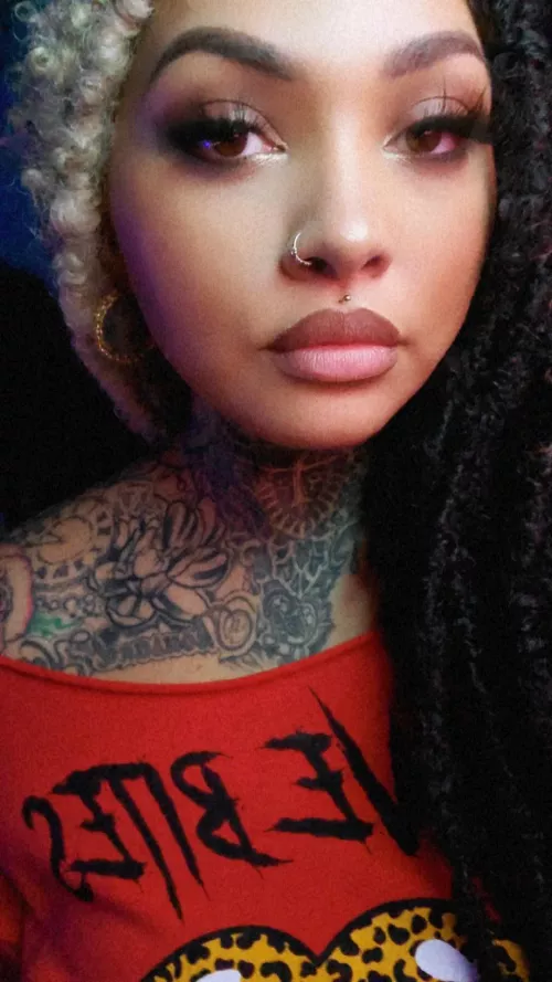 Hey loves! I'm new here! 🙈🖤🖤 by OhSoDarling