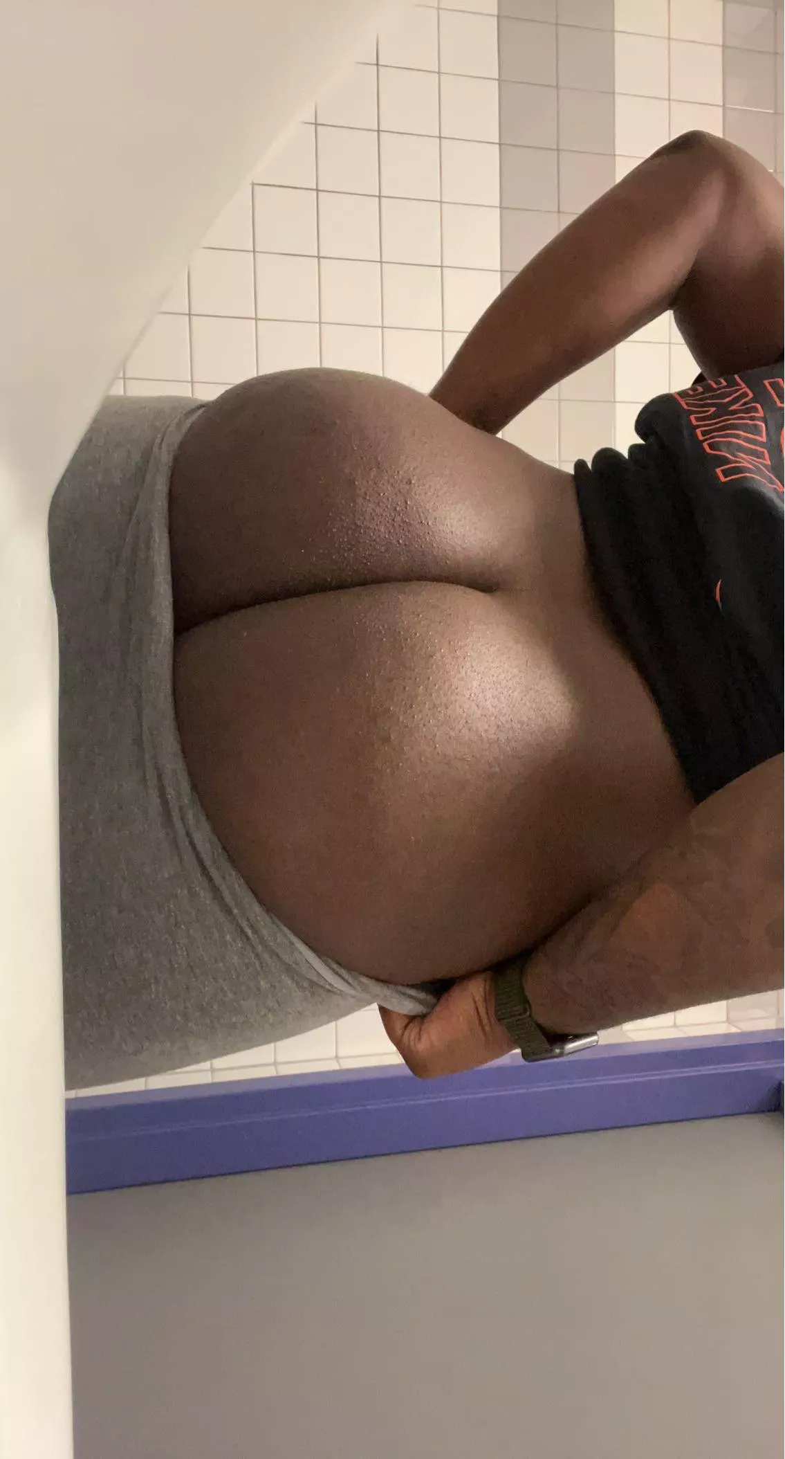 How bout I sit on your face posted by TrickyDes99