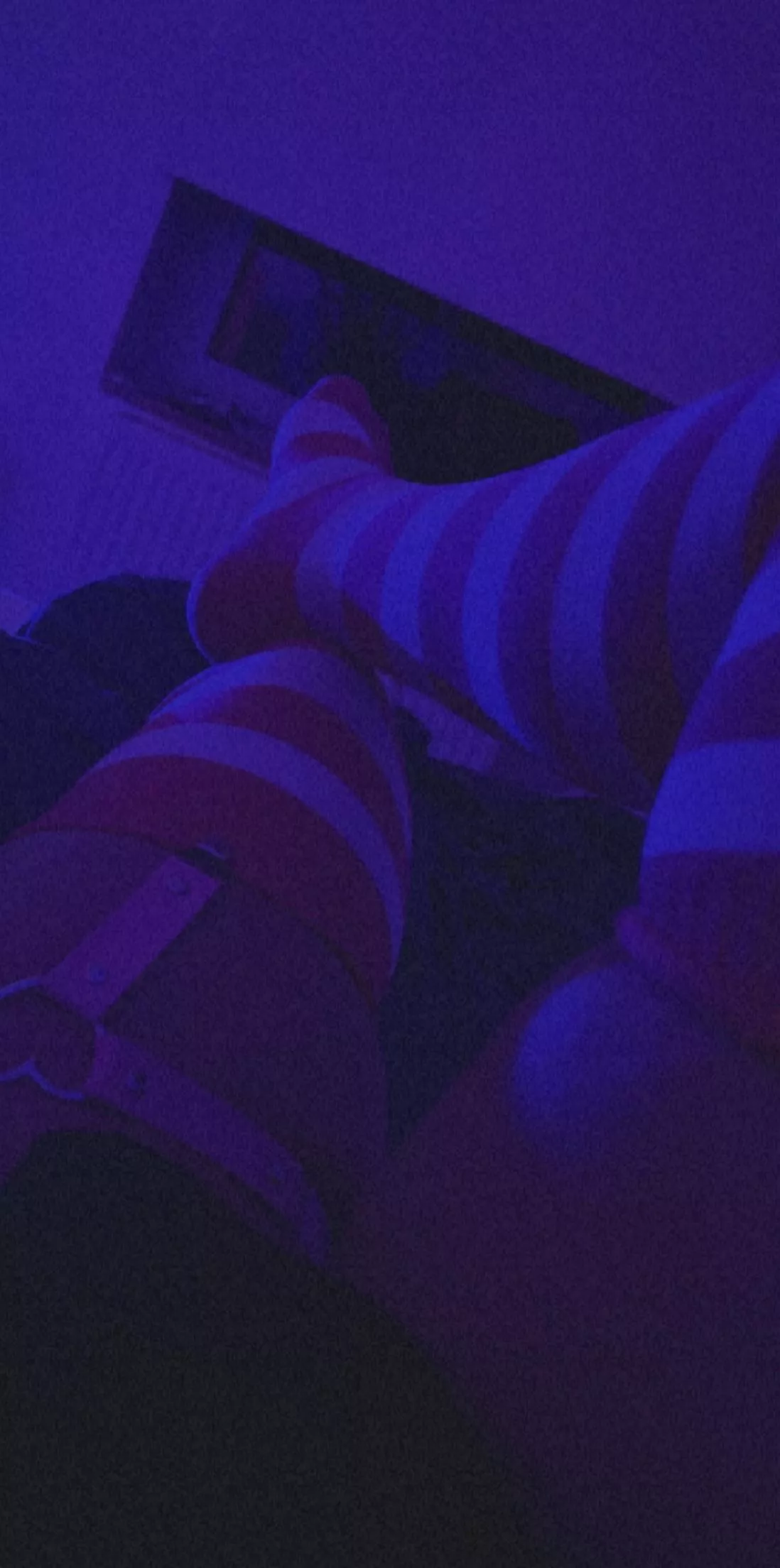 I like my thighs UwU posted by Ludii_prvt