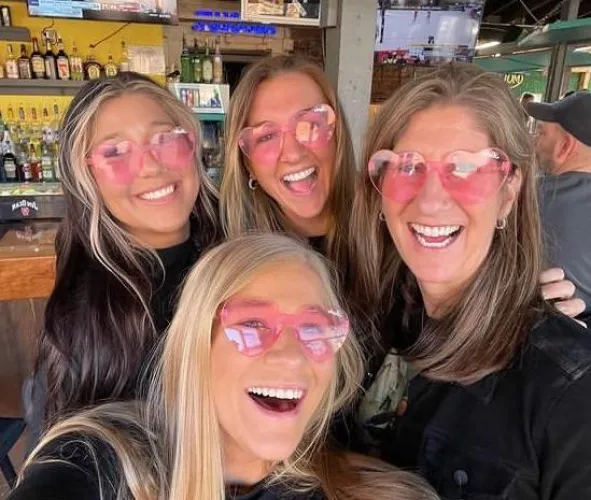 Irl party girls by Flat_Lime_3410