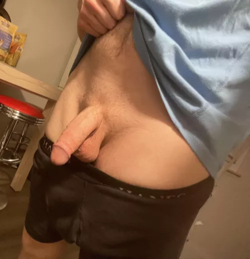 Just hangin’ by pinkybigs