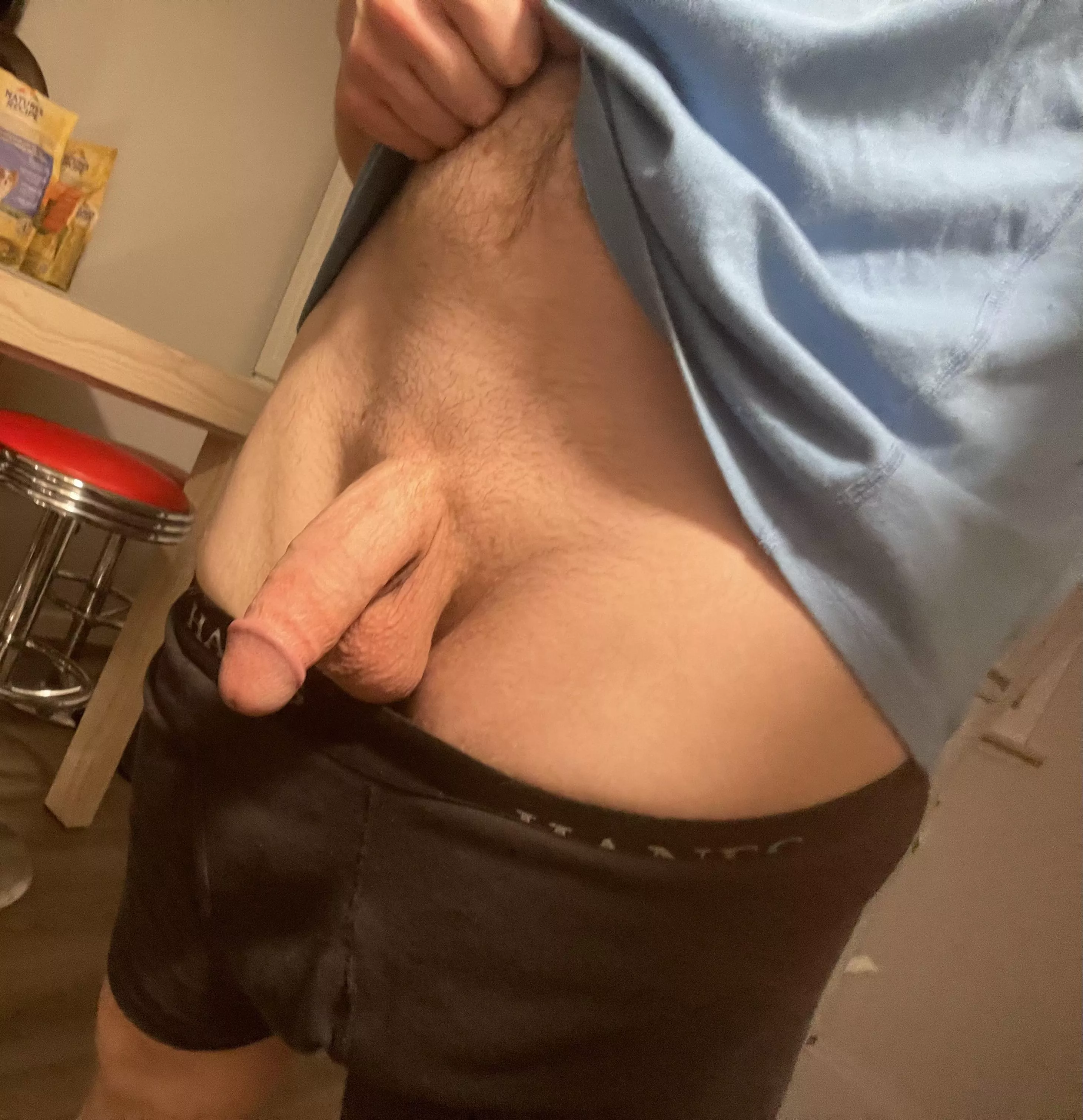 Just hangin’ posted by pinkybigs