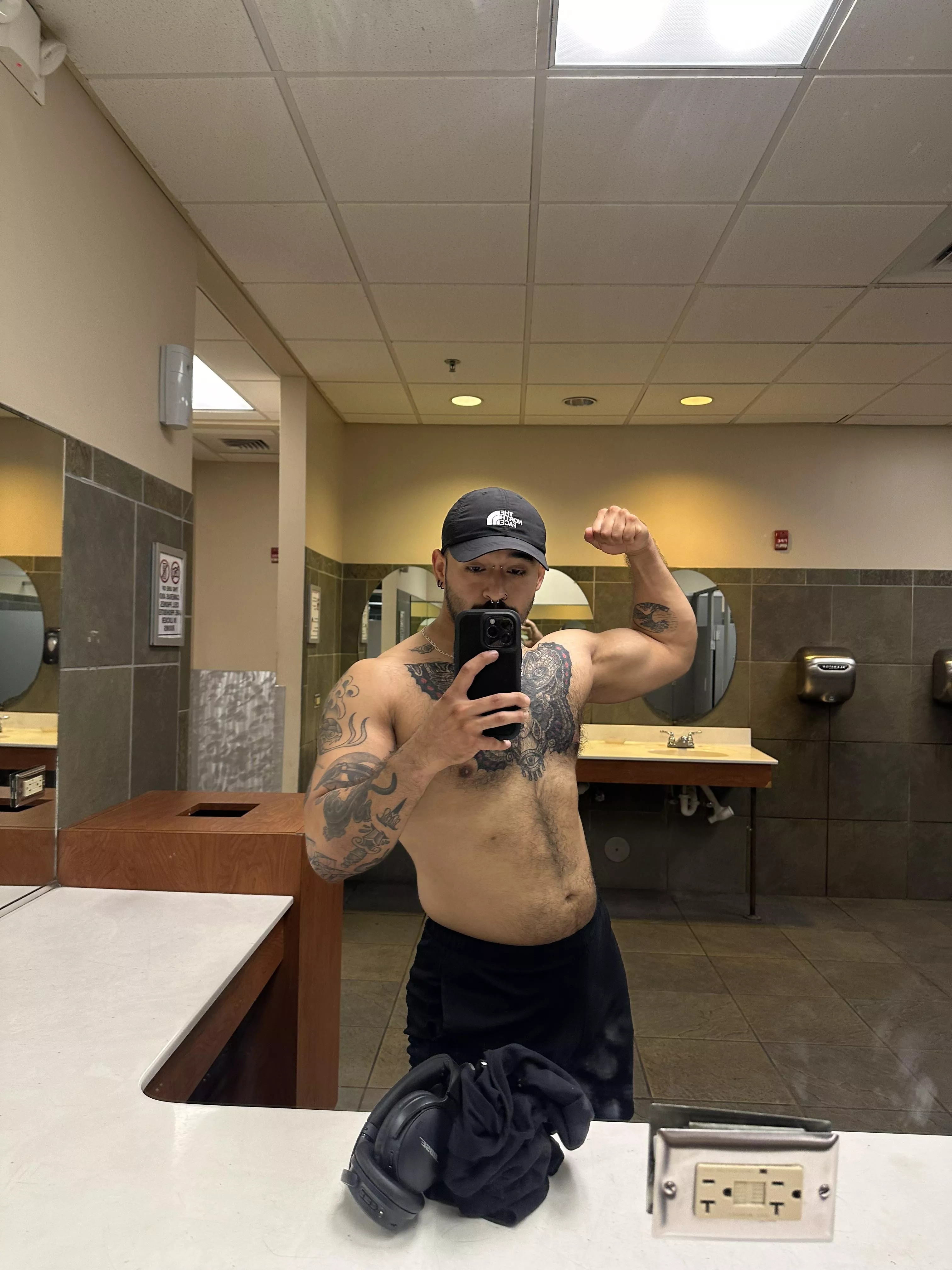 (M) Just wanna use someone after my workout posted by Un_Welcome