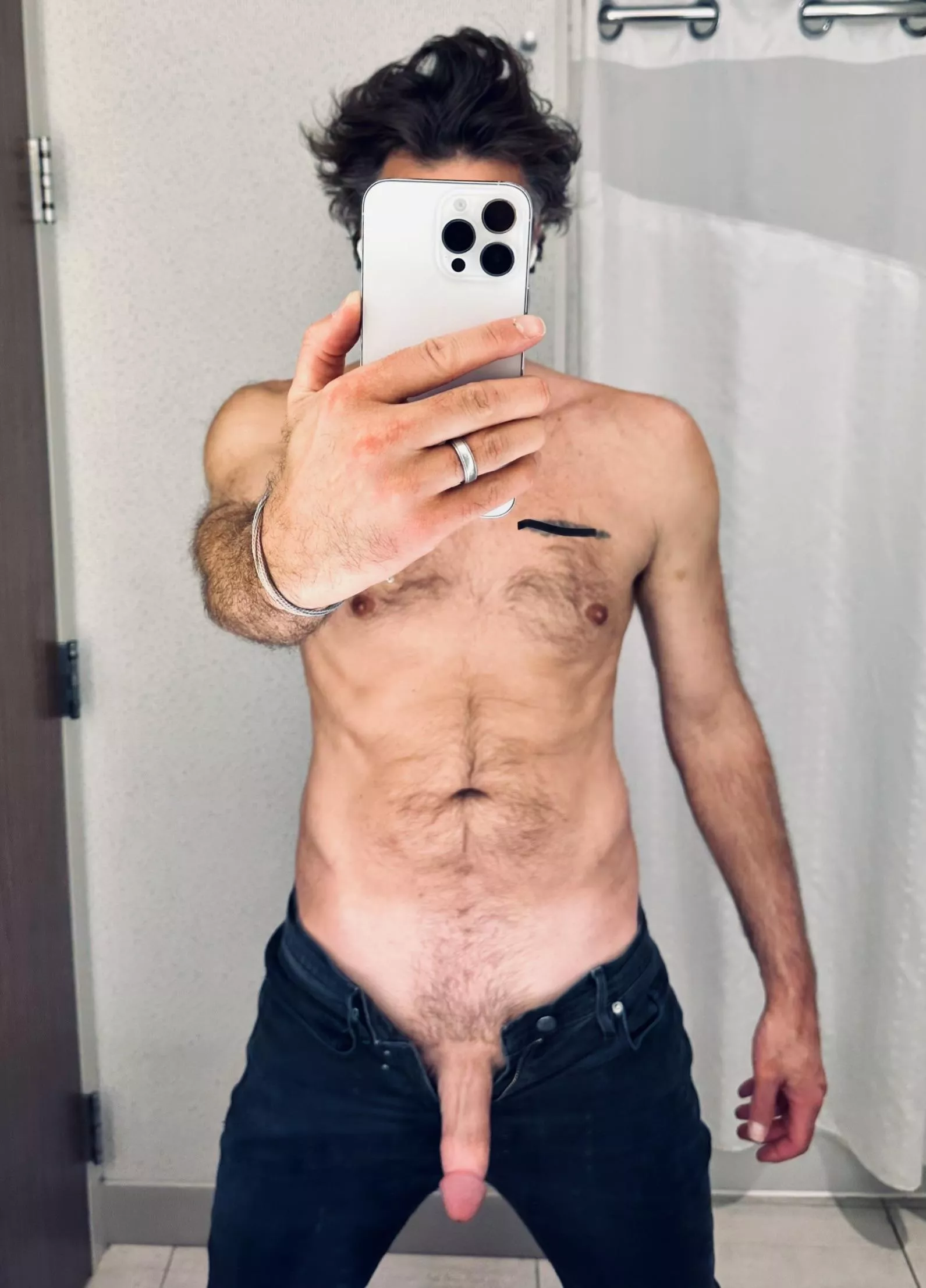 Monday [48] posted by simonllebonzai