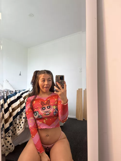 Say yes if you want to receive m daily nudes by CleverlySpicy